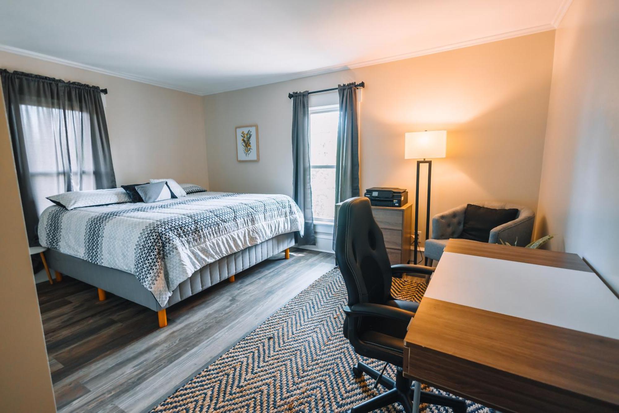 Downtown Escape Great For Large Families & Groups Villa Sugarcreek Kültér fotó